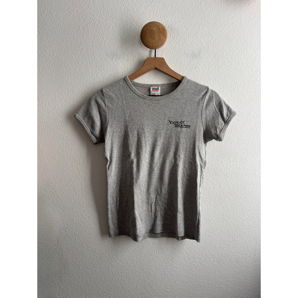 Vintage Rare Yahoo Games on Demand Tomb Raider Lara Croft Tshirt Size Large
